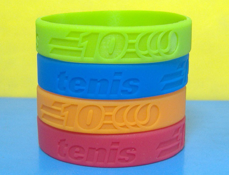 custom debossed rubber bracelets