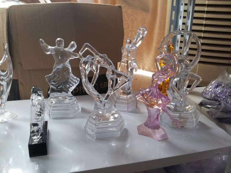 Product ShowRoom--Crystal gift & Crystal Award & Crystal Figurine & 3D  Crystal from China--Welcome To Yiwu Jiasai Import and Export Company Limitd.