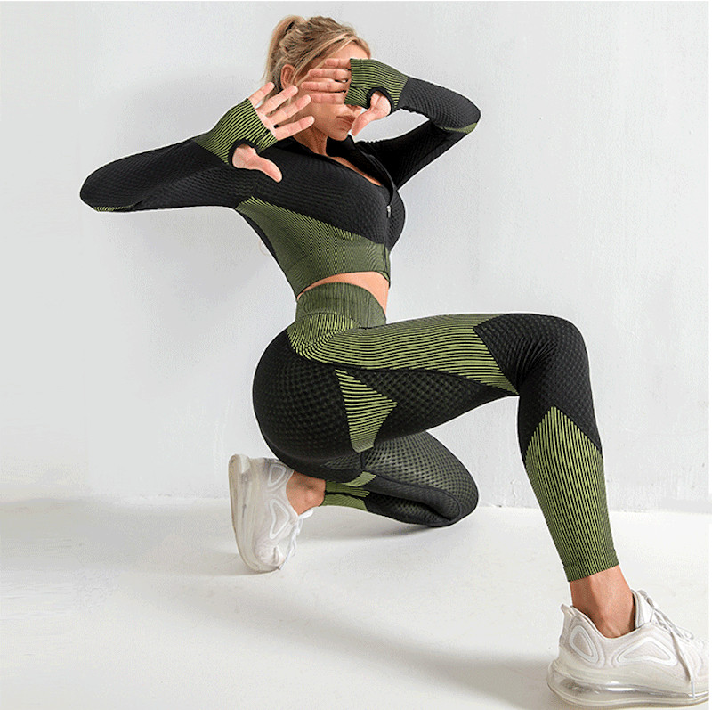 https://www.ginifab.com/yoga/img/workout_outfit_1.jpg